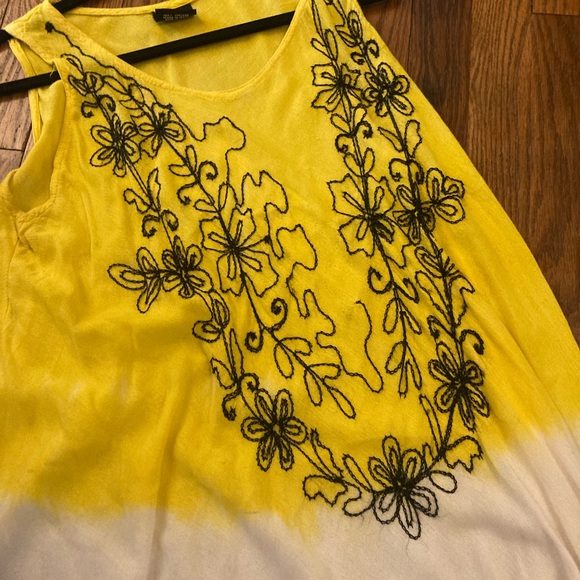 Dress - Picture 2 of 3